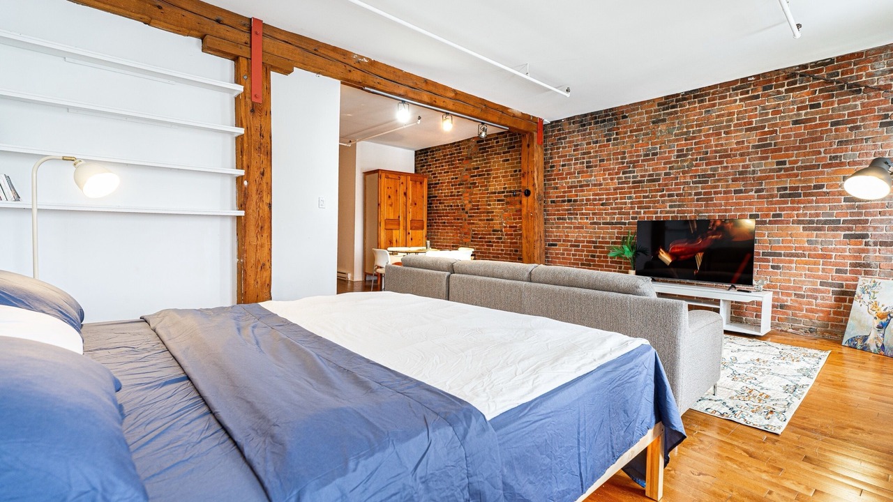 Photo of Bedroom in Old Montreal