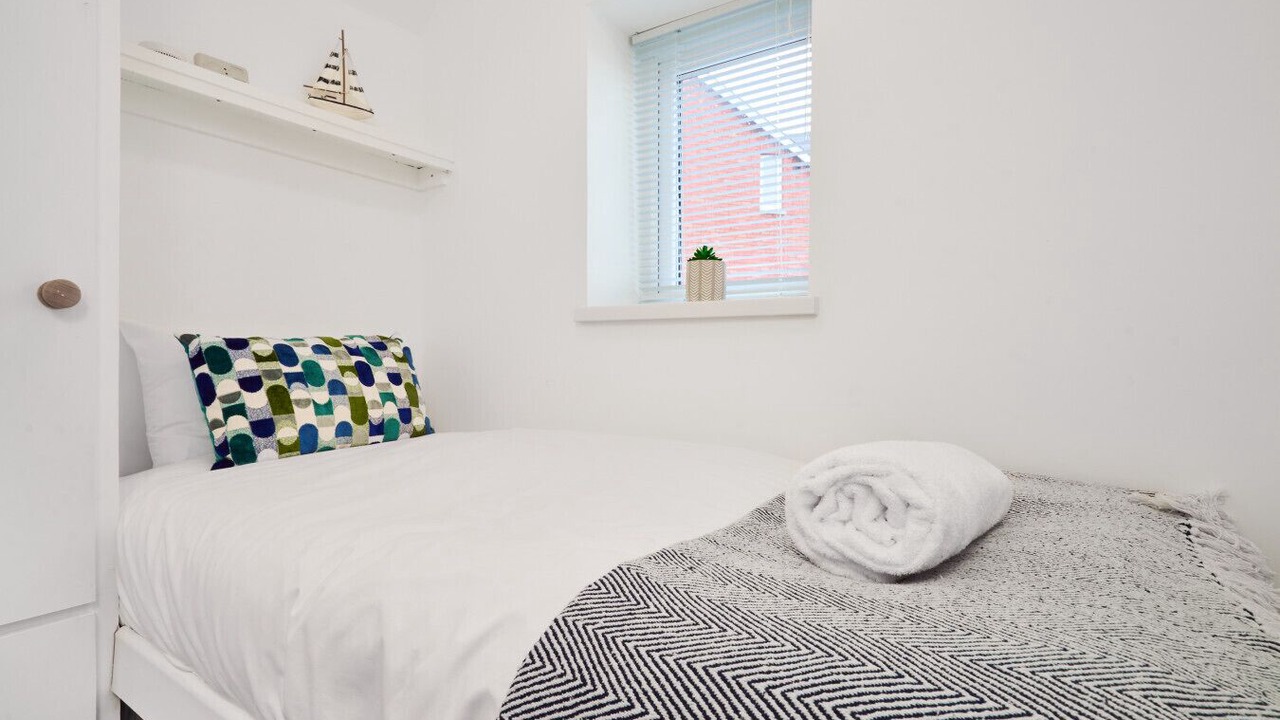 Photo of Bedroom in Barry