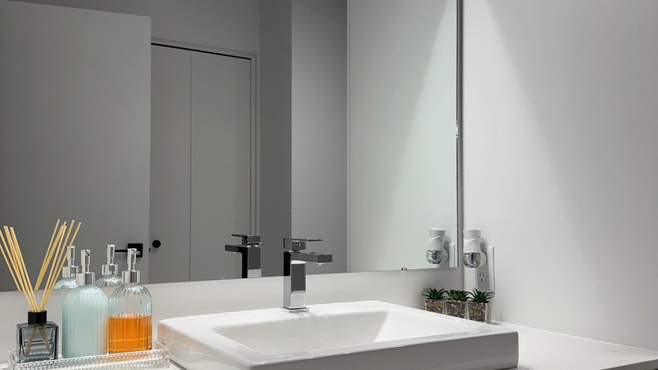 Photo of Bathroom in Aylmer