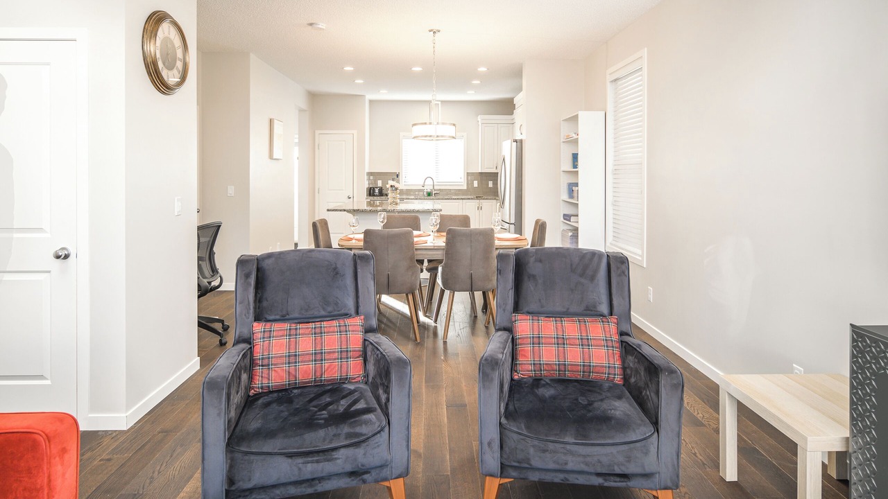 Photo of Livingroom in Southeast Calgary