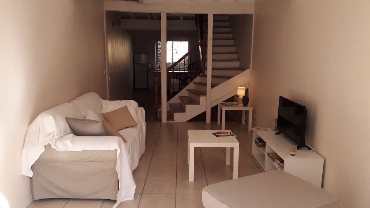 Photo of Livingroom in Mourvilles-Hautes