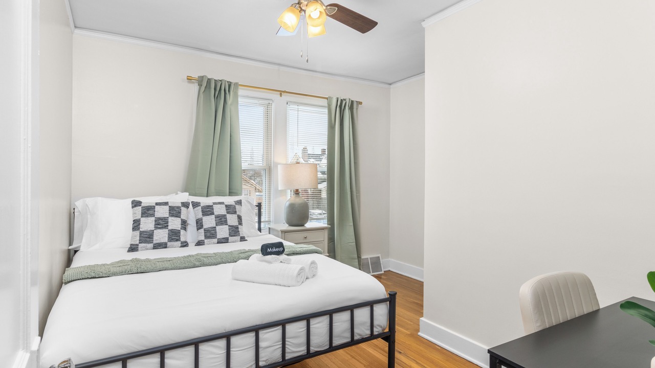 Photo of Bedroom in Royal Oak