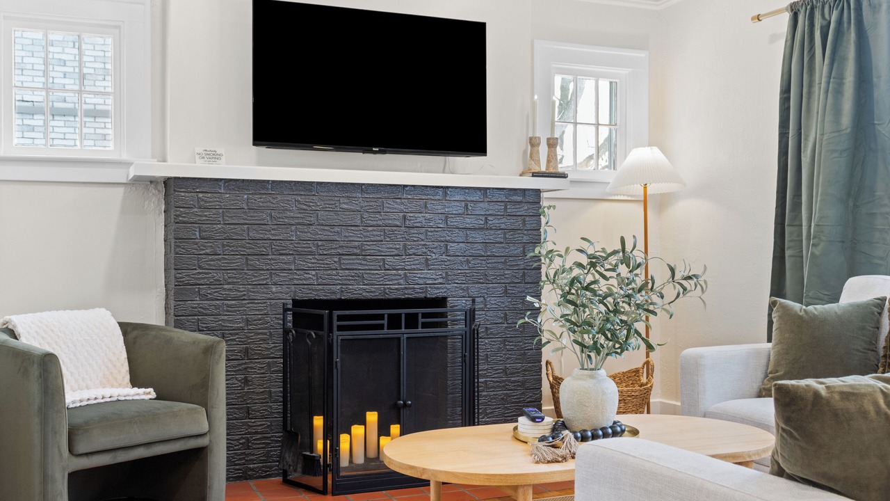 Photo of Livingroom in Royal Oak