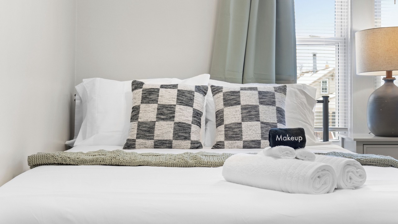 Photo of Bedroom in Royal Oak