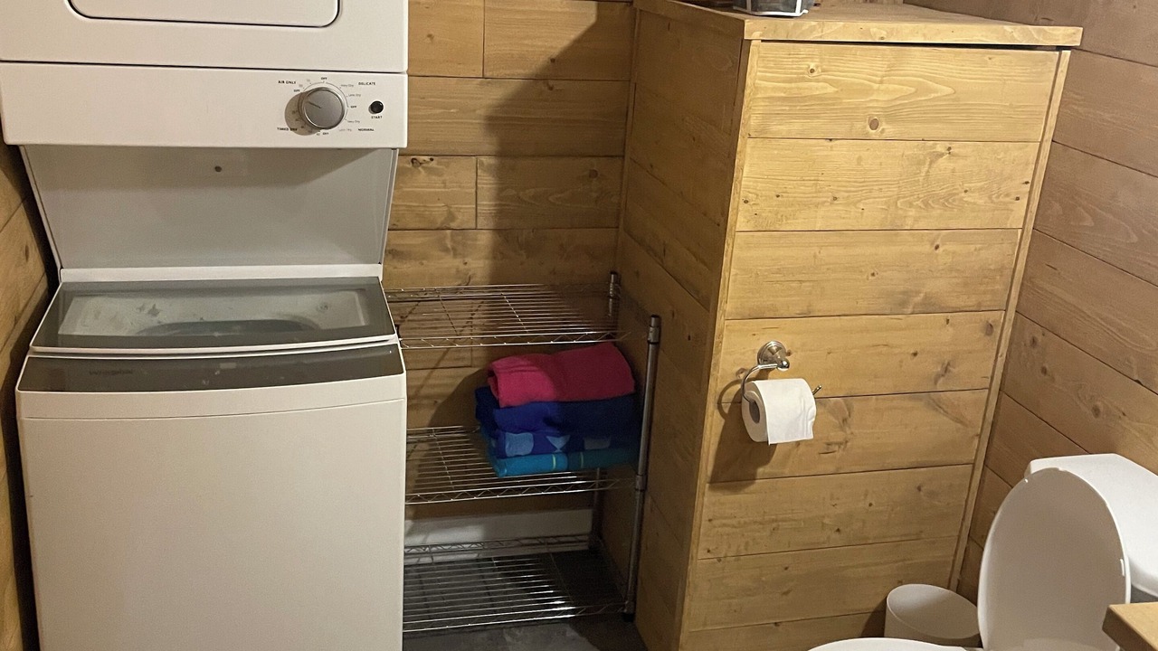 Photo of Bathroom in Gimli