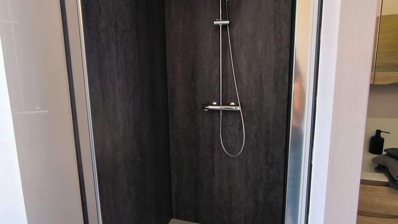 Photo of Bathroom in Dole