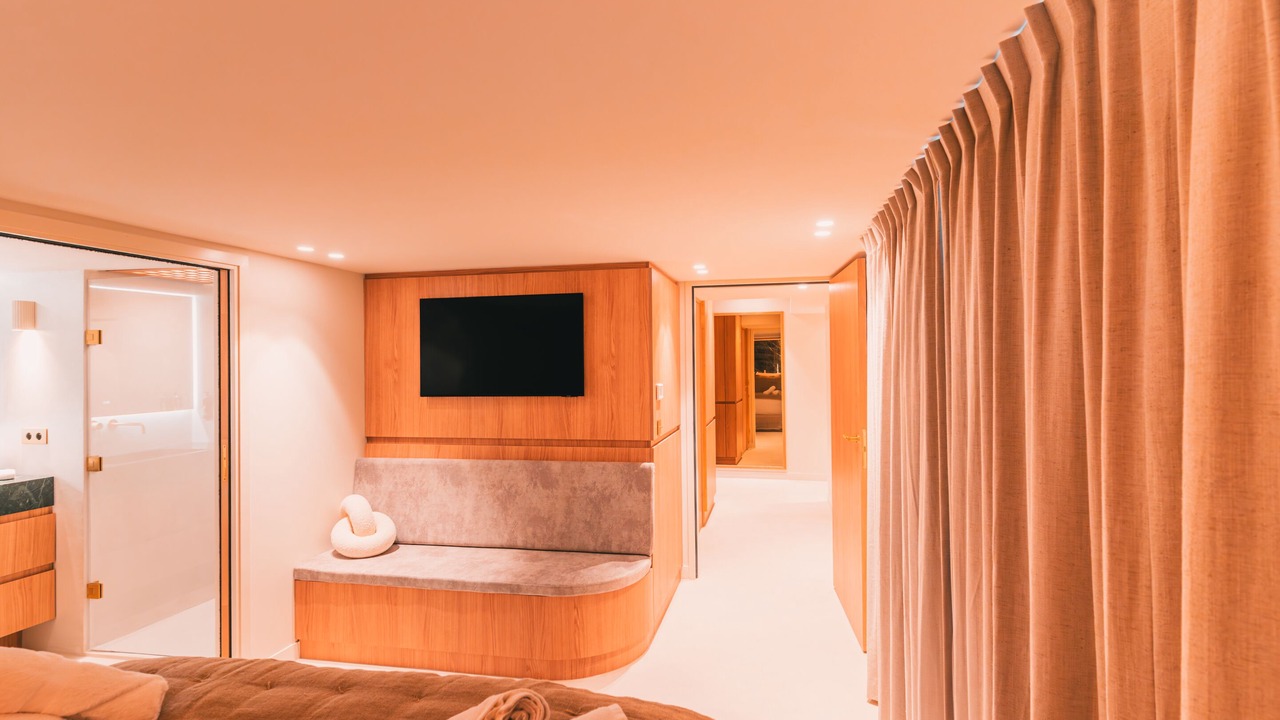 Photo of Bedroom in Opera