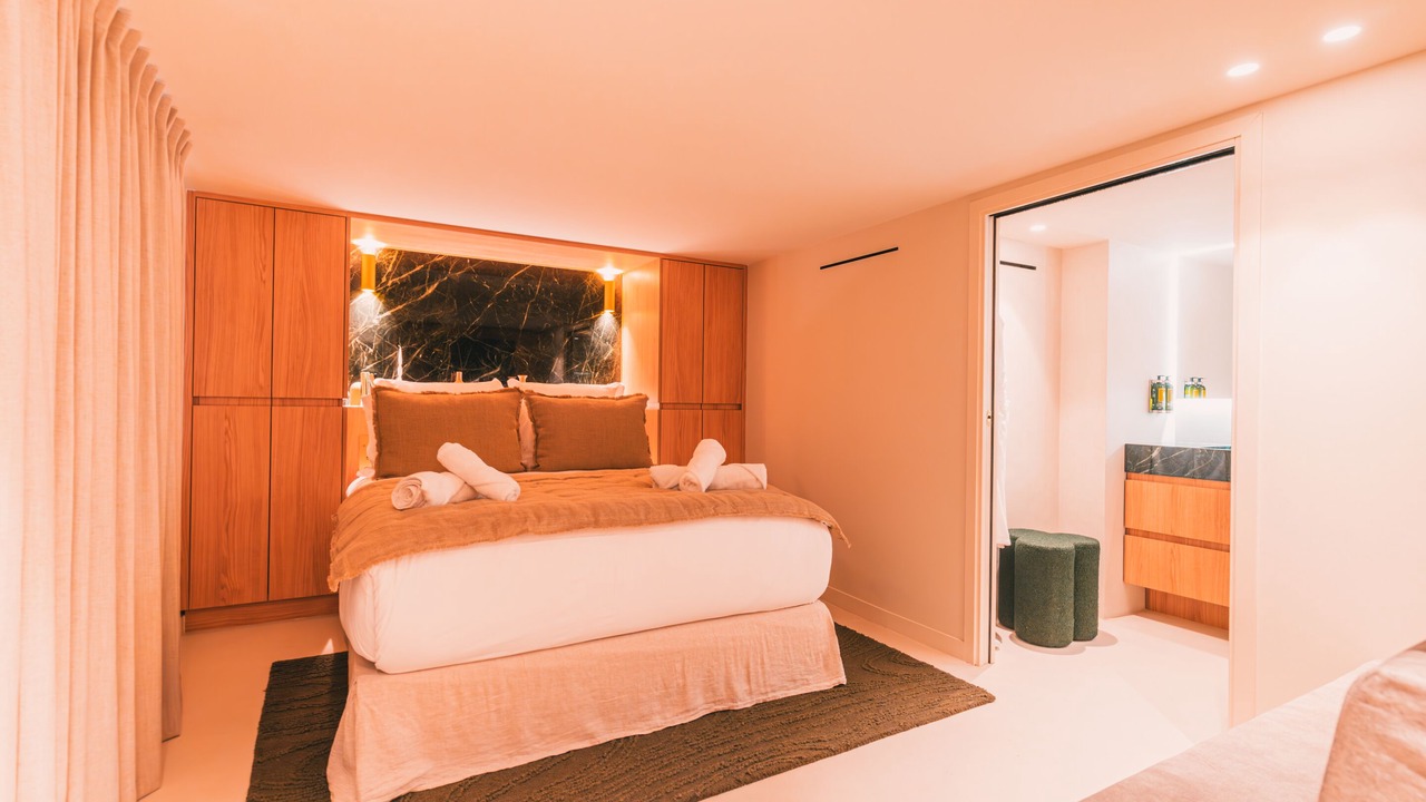 Photo of Bedroom in Opera