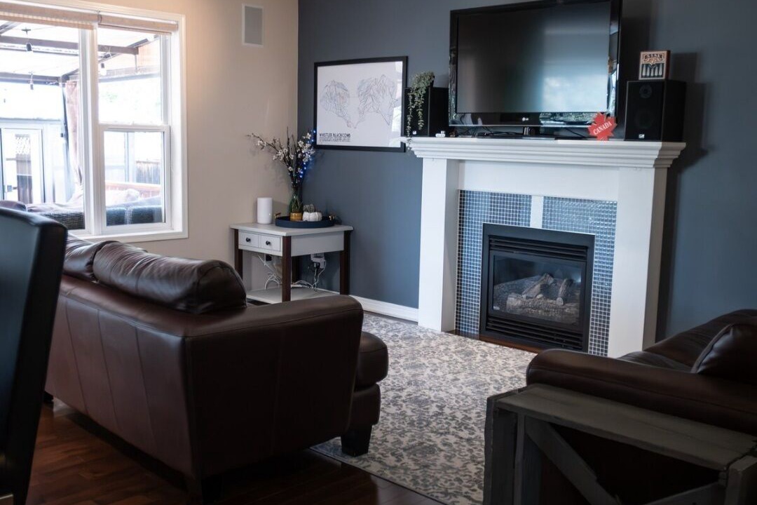 Photo of Livingroom in Arbour Lake