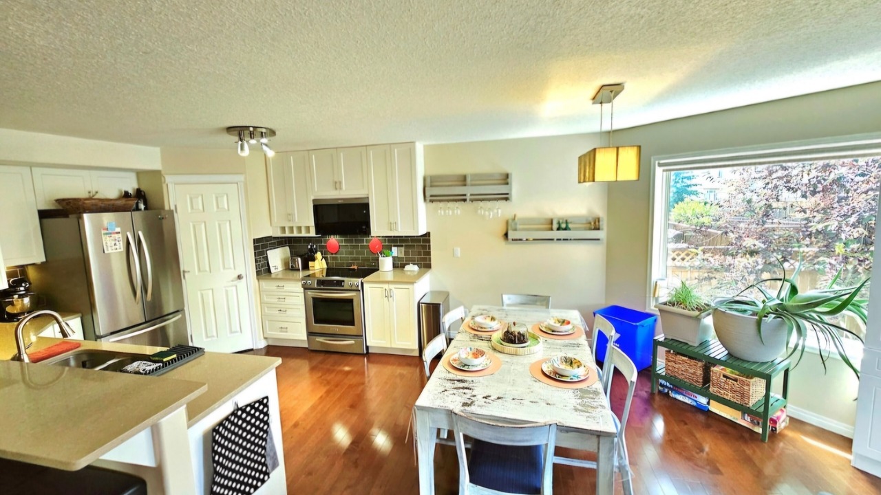 Photo of Kitchen in Arbour Lake