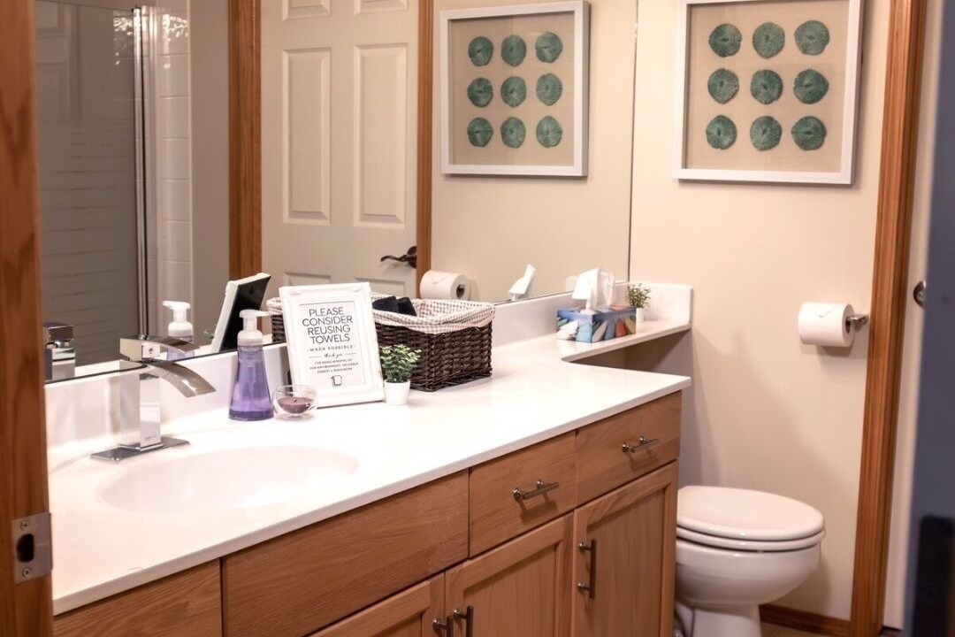 Photo of Bathroom in Arbour Lake