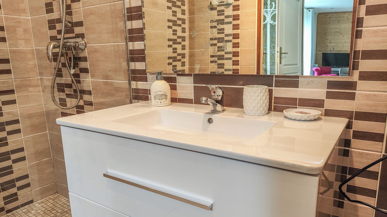 Photo of Bathroom in La Chapelle sur Vire