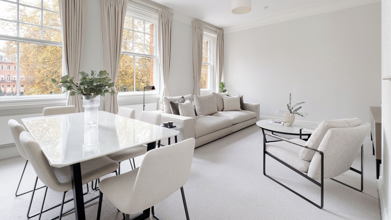 Photo of Livingroom in Brompton & Hans Town