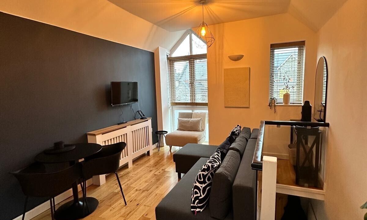 Photo of Livingroom in Canton
