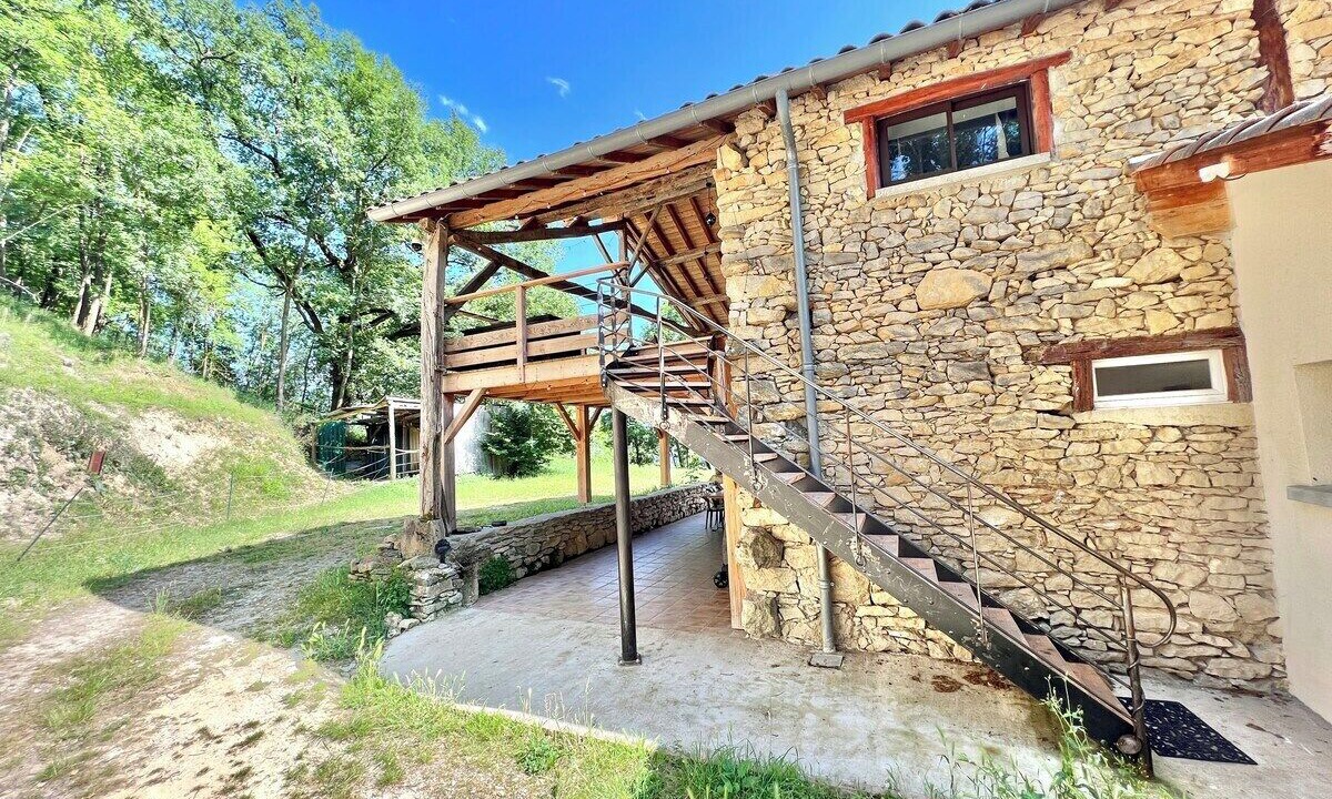 Photo of Outdoor in Camarade