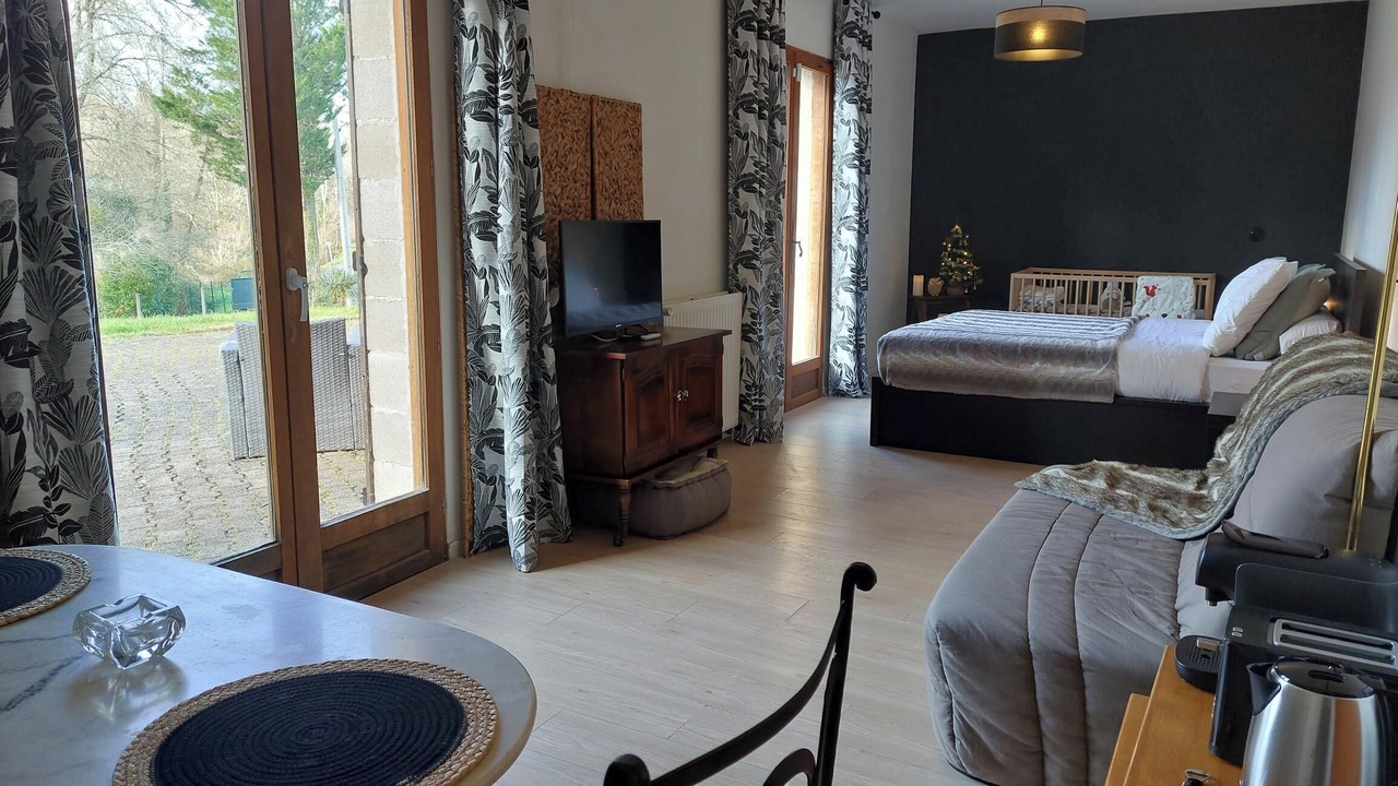 Photo of Bedroom in Noaillan