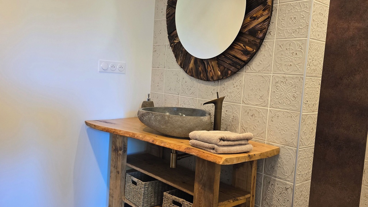 Photo of Bathroom in Meyrals