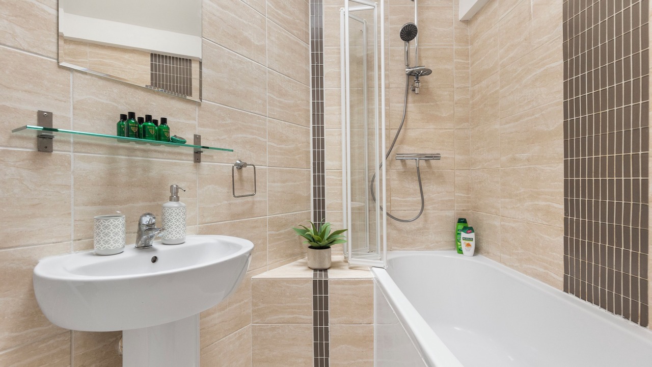 Photo of Bathroom in Cripplegate