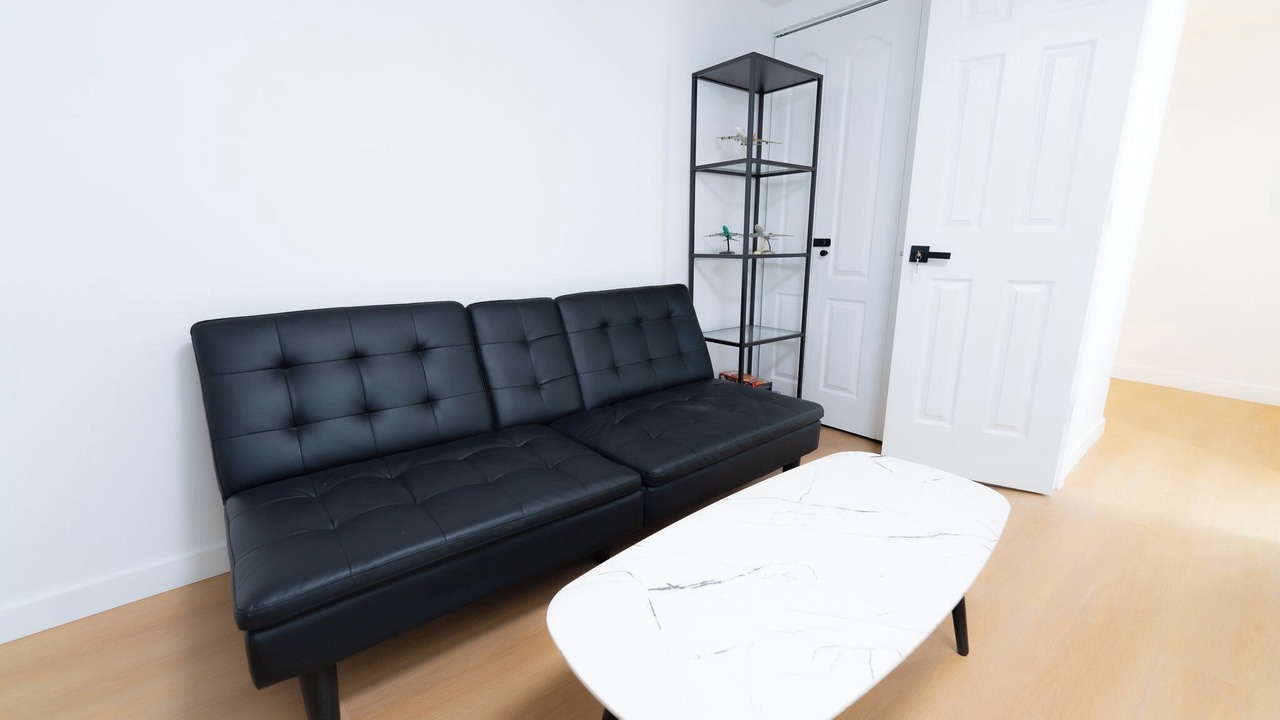 Photo of Livingroom in Fraserview