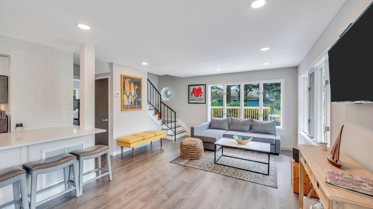 Photo of Livingroom in Southold