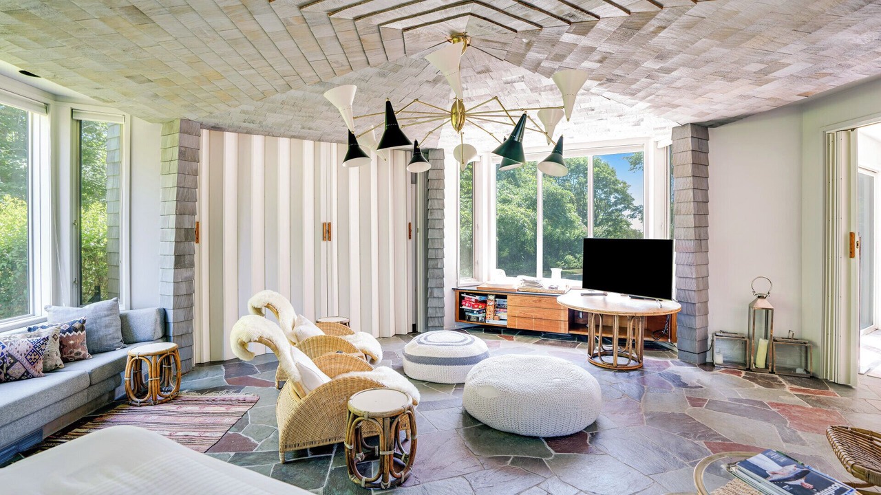 Photo of Livingroom in Montauk