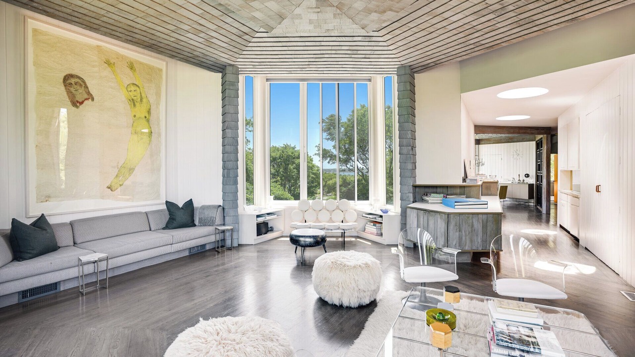 Photo of Livingroom in Montauk