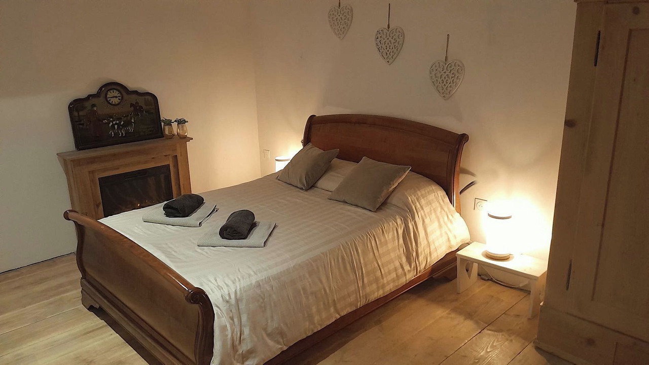 Photo of Bedroom in Arquettes-en-Val