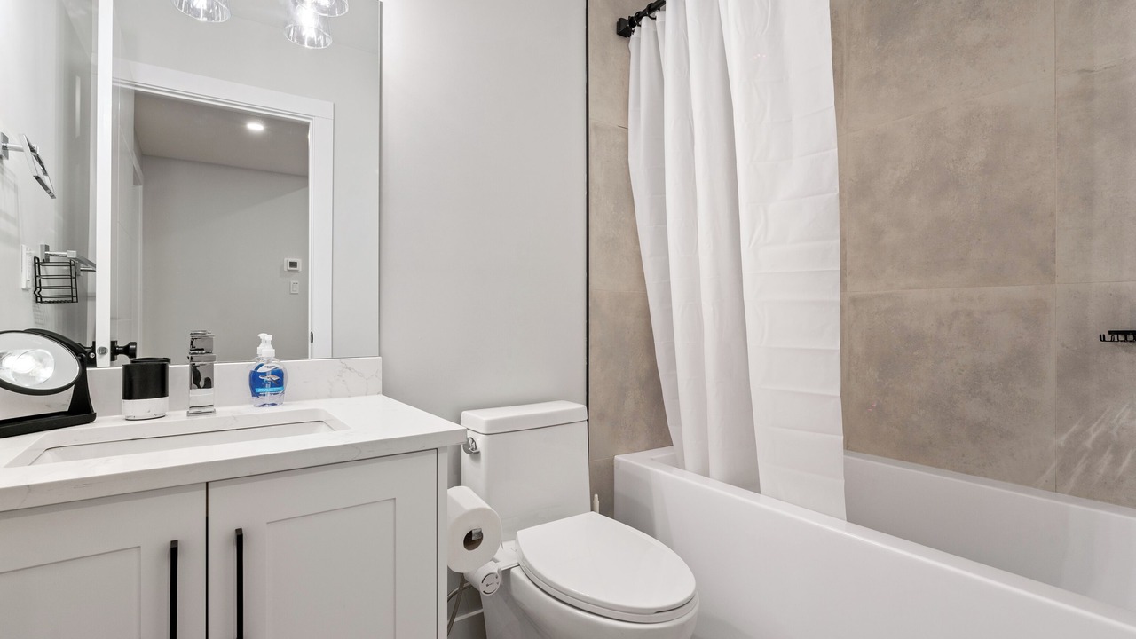 Photo of Bathroom in Tuxedo Park