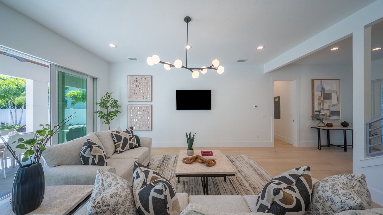 Photo of Livingroom in Arlington Park