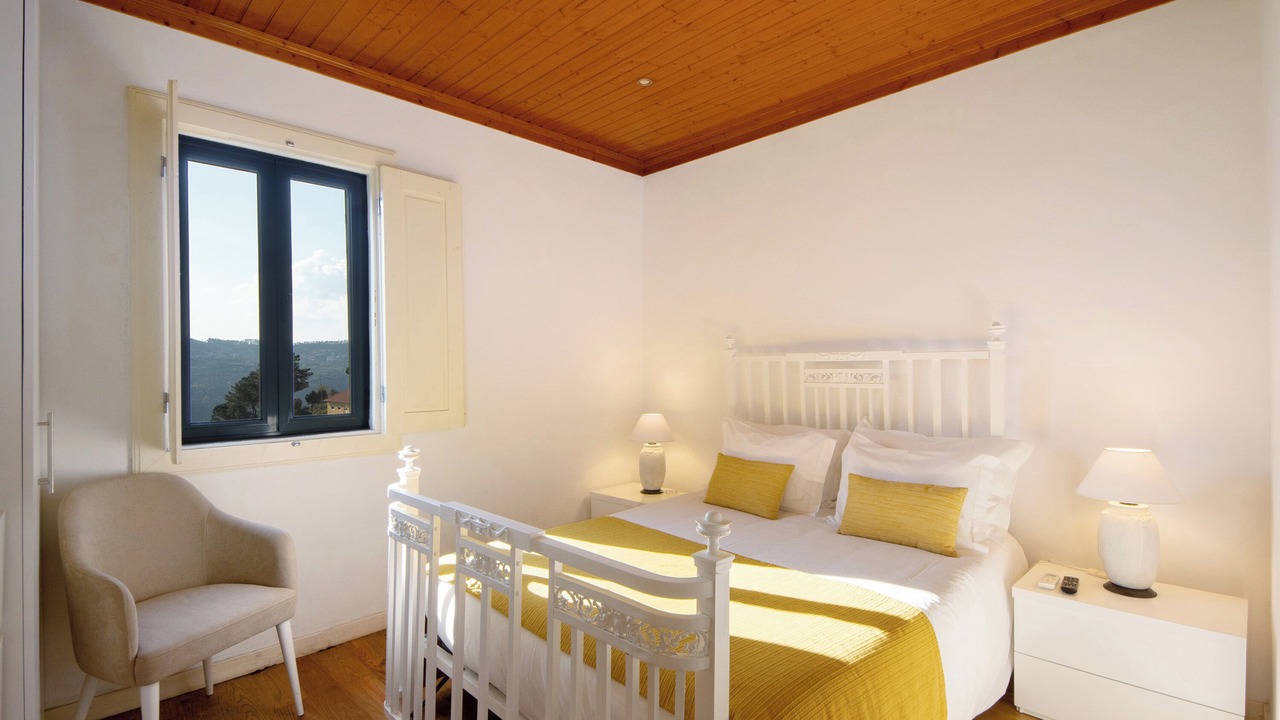Photo of Bedroom in Resende
