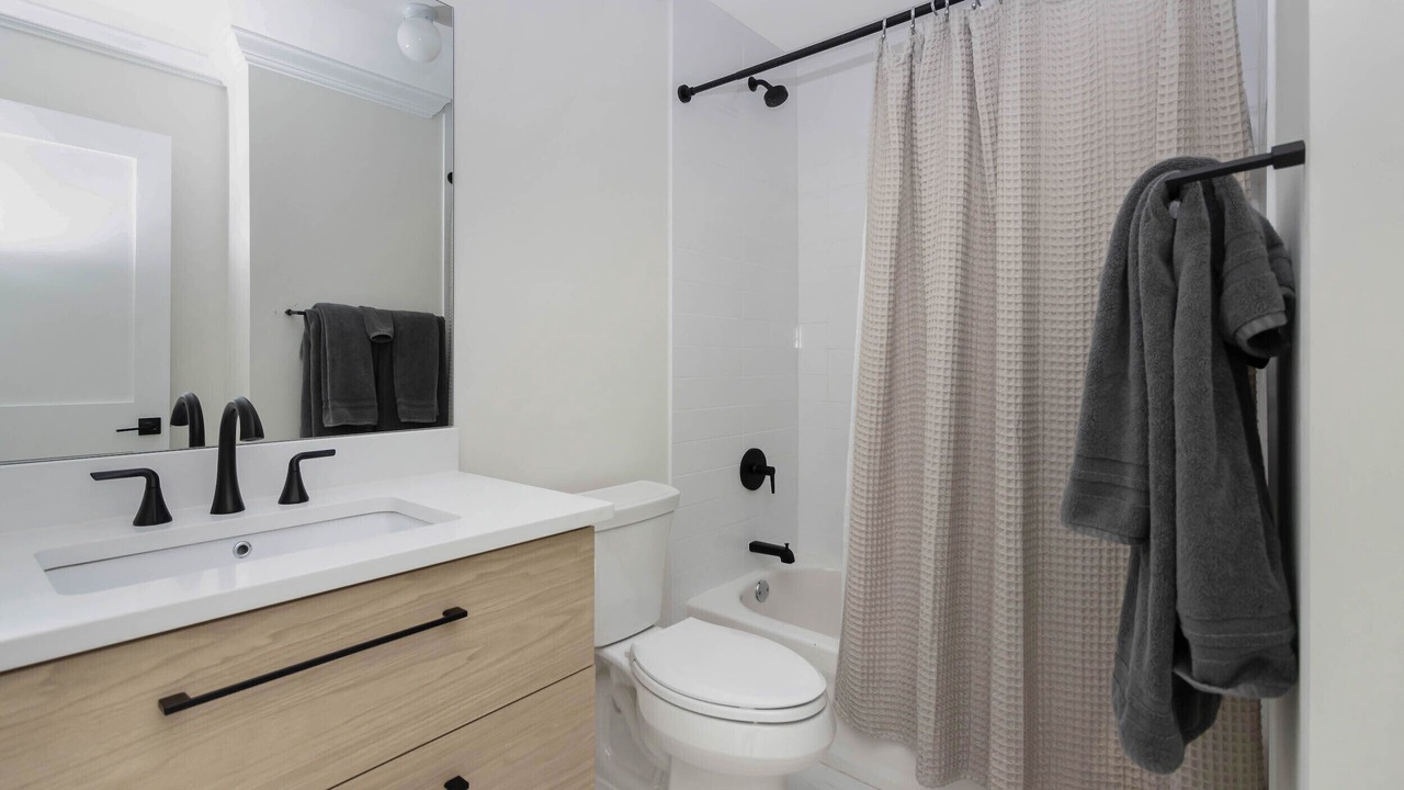 Photo of Bathroom in Greenport West