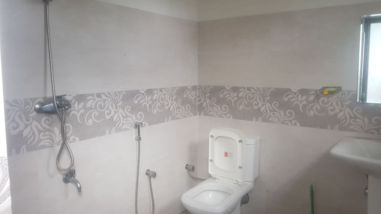 Photo of Bathroom in Kamburugamuwa