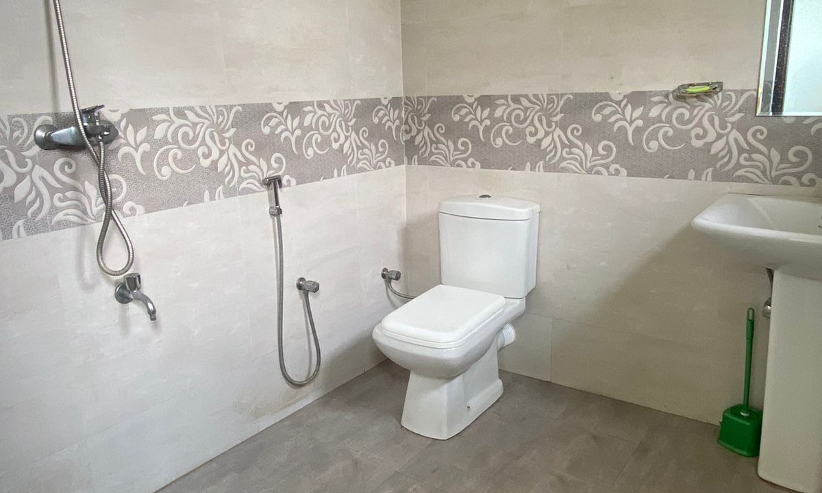Photo of Bathroom in Kamburugamuwa