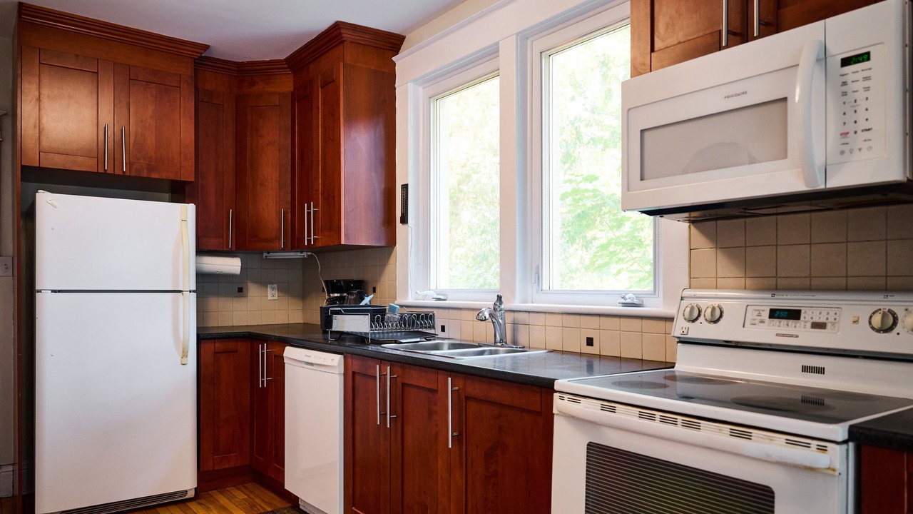 Photo of Kitchen in Civic Hospital - Experimental Farm - Central Park