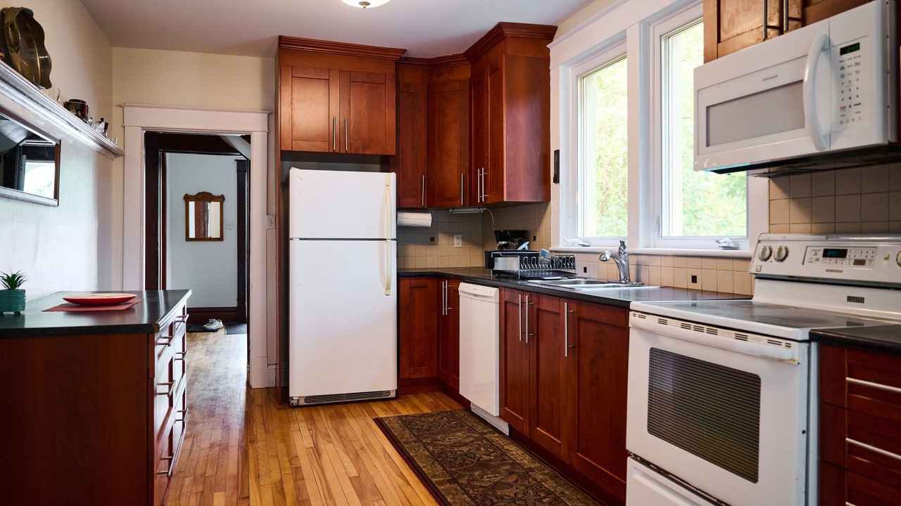 Photo of Kitchen in Civic Hospital - Experimental Farm - Central Park