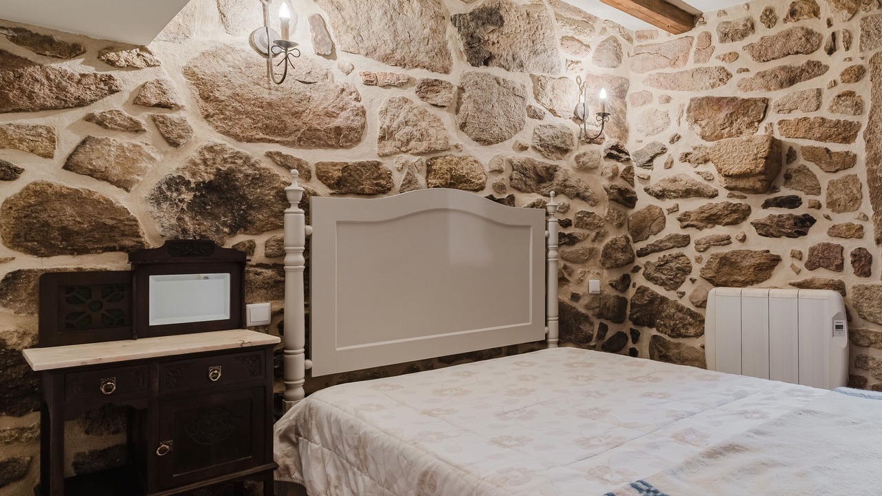 Photo of Bedroom in Montalegre