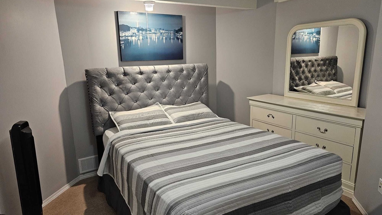 Photo of Bedroom in Arbour Lake
