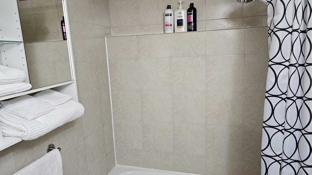 Photo of Bathroom in Arbour Lake