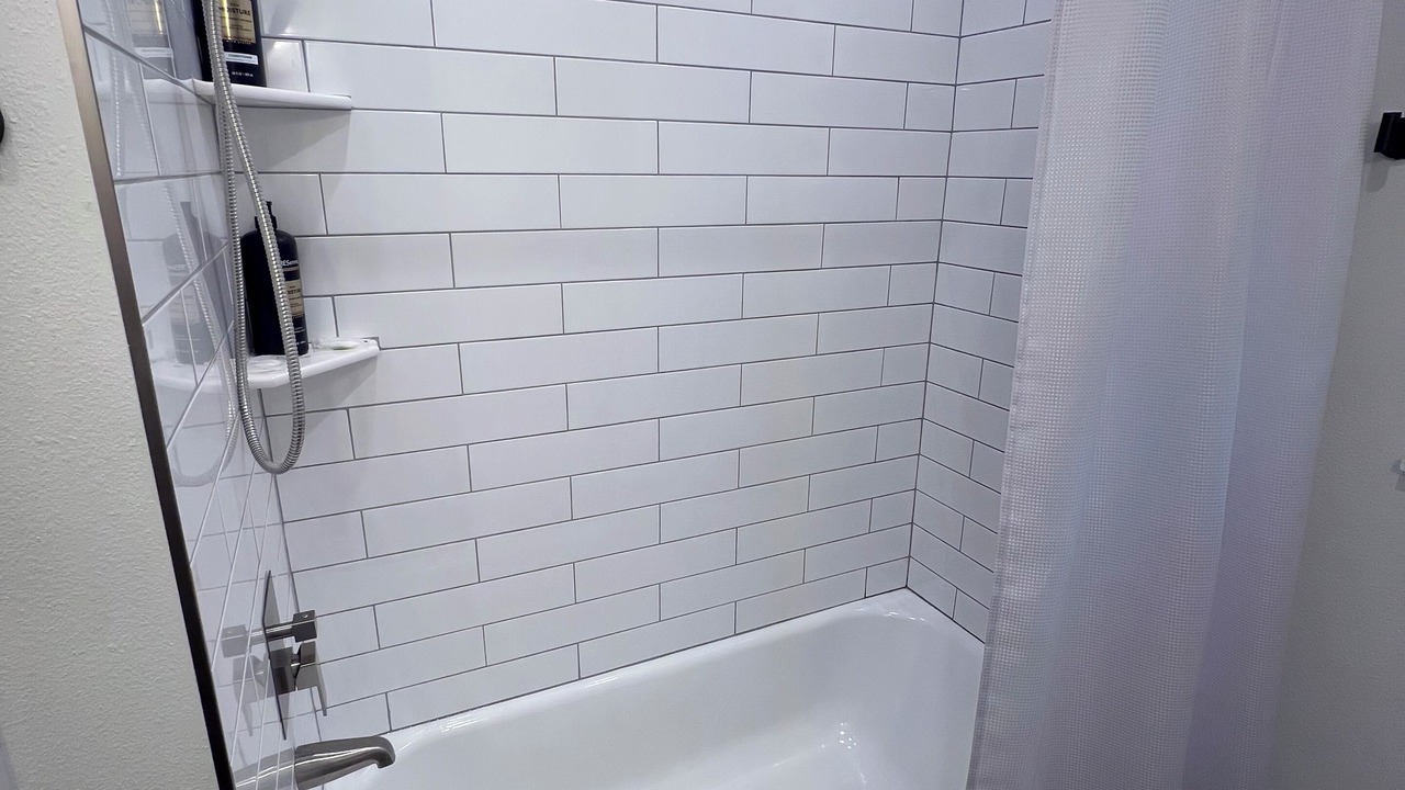 Photo of Bathroom in South Gate Ridge
