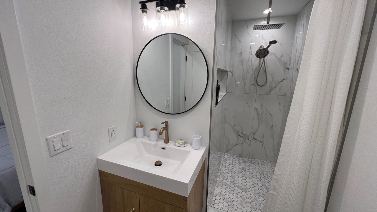 Photo of Bathroom in South Gate Ridge