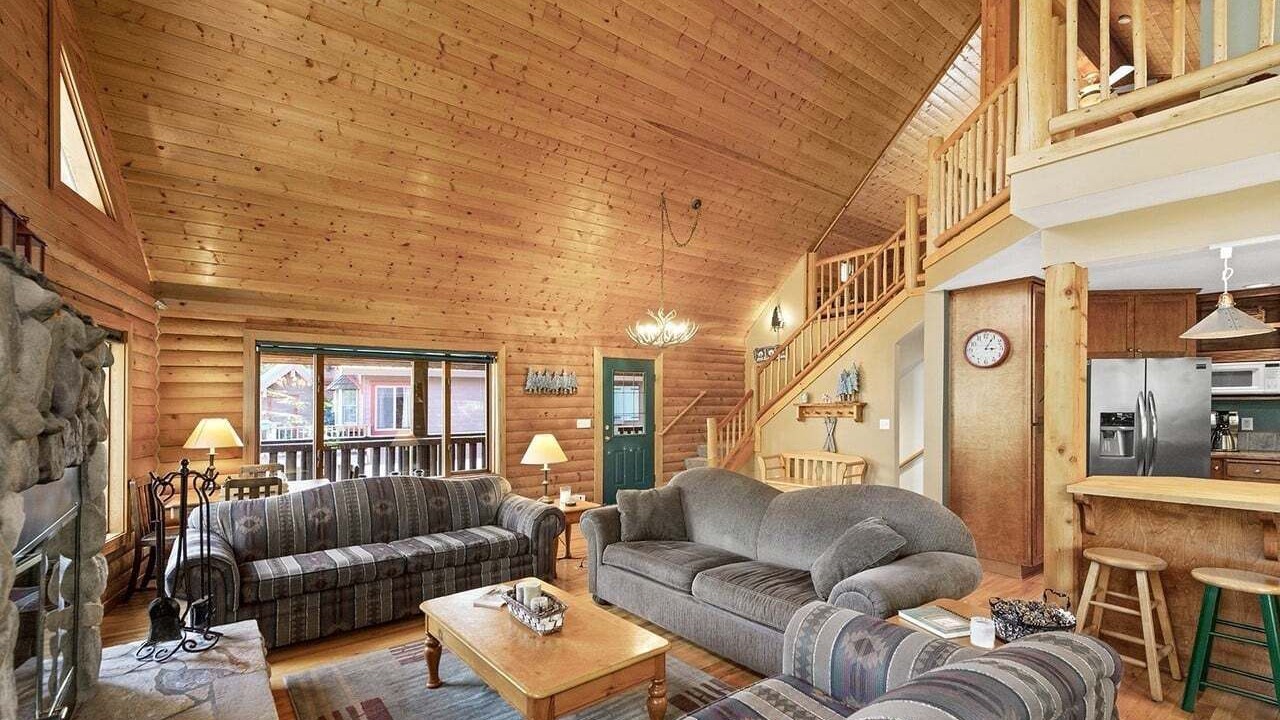 Photo of Livingroom in Hyak