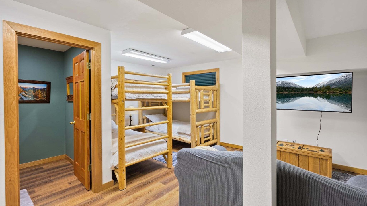 Photo of Bedroom in Hyak