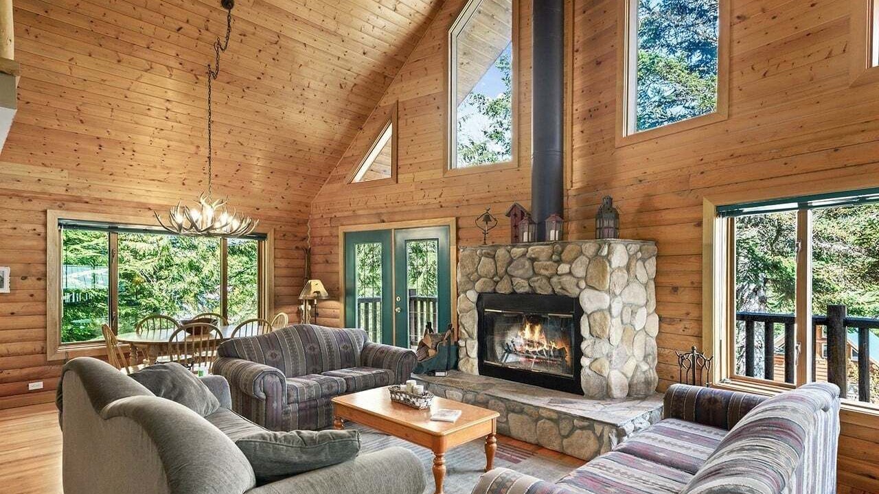 Photo of Livingroom in Hyak