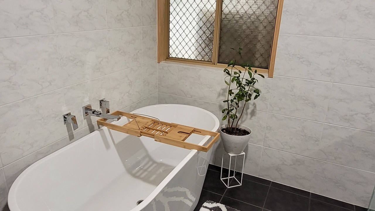 Photo of Bathroom in Gooseberry Hill