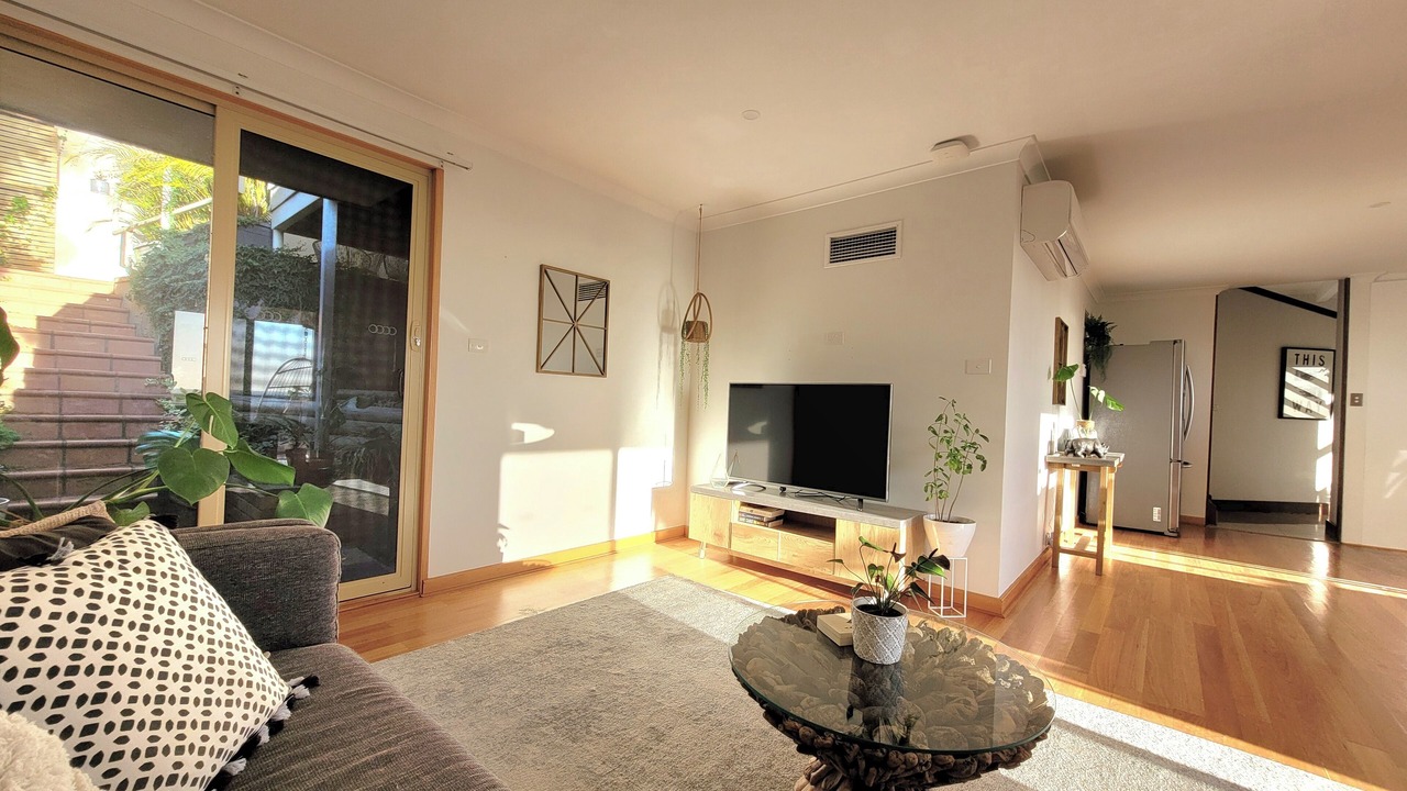 Photo of Livingroom in Gooseberry Hill