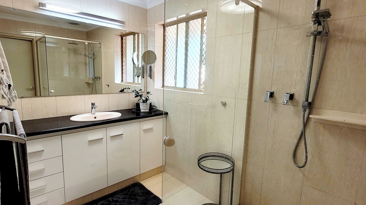 Photo of Bathroom in Gooseberry Hill
