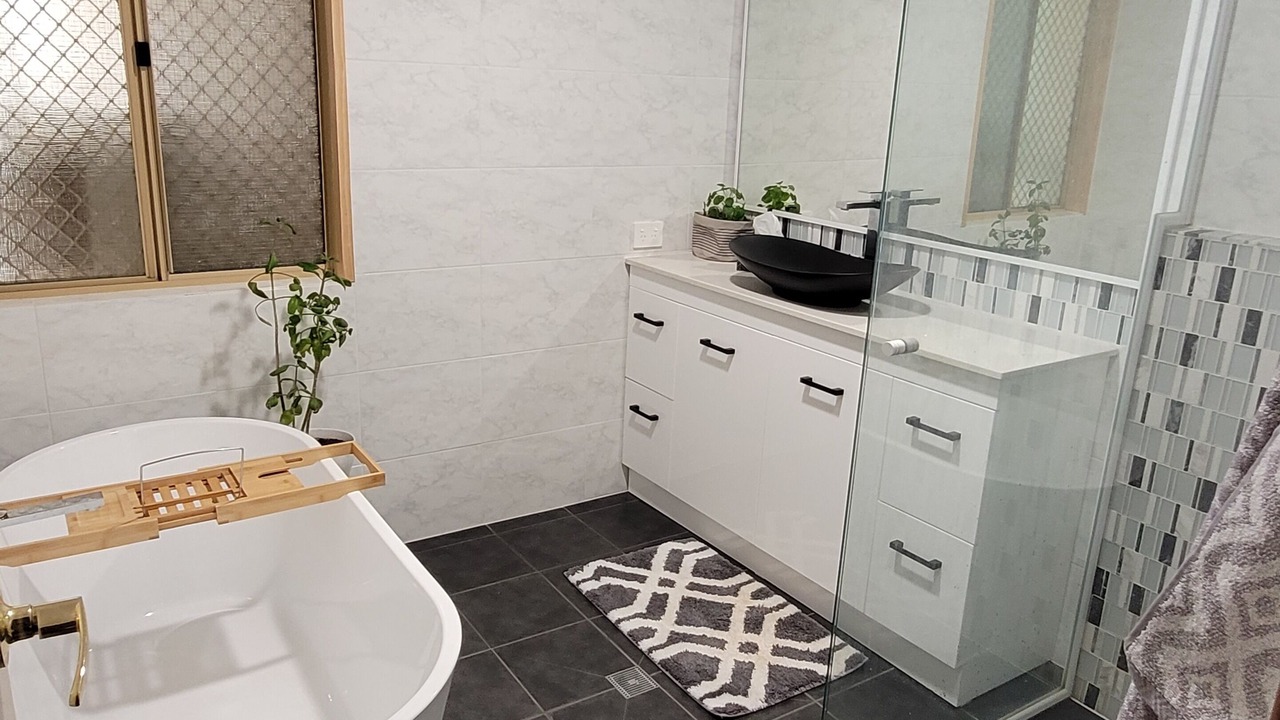 Photo of Bathroom in Gooseberry Hill