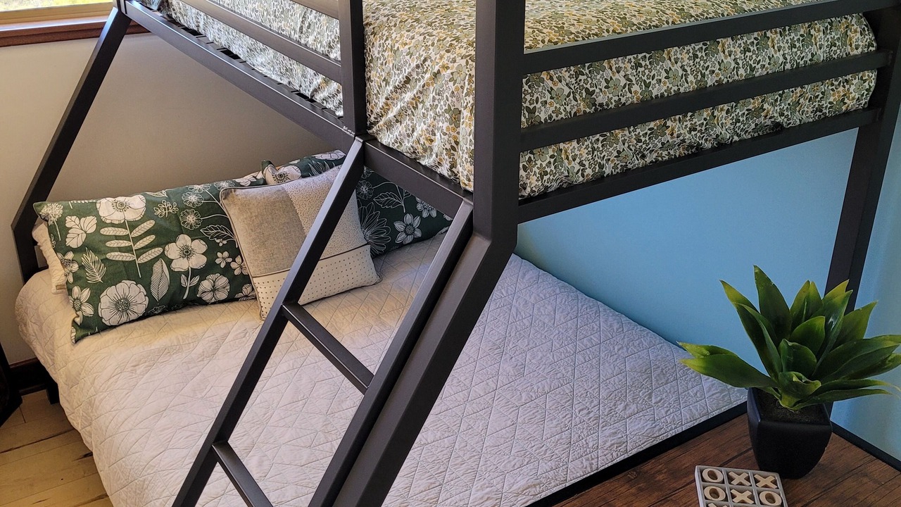 Photo of Bedroom in Gooseberry Hill