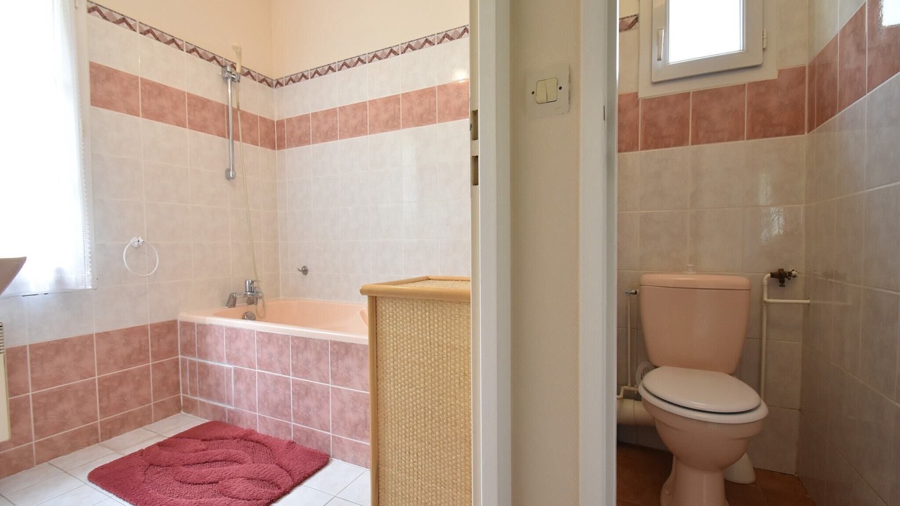 Photo of Bathroom in Faverolles