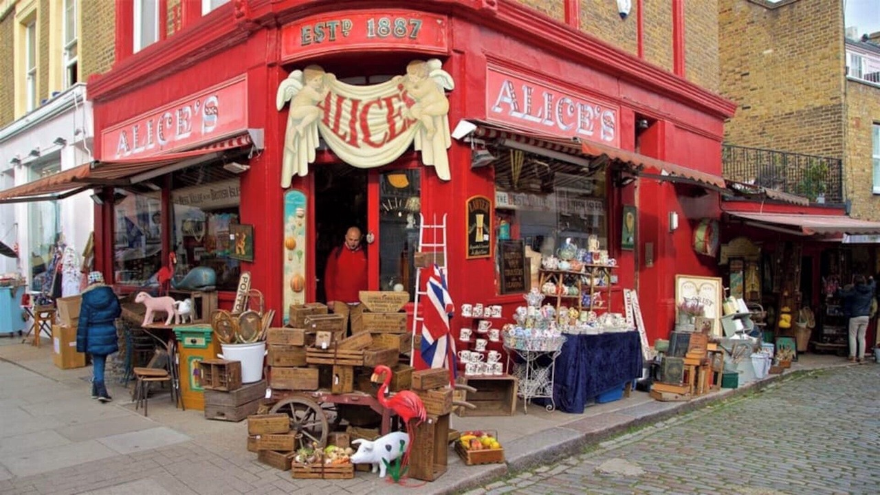 Photo of Others in Notting Hill